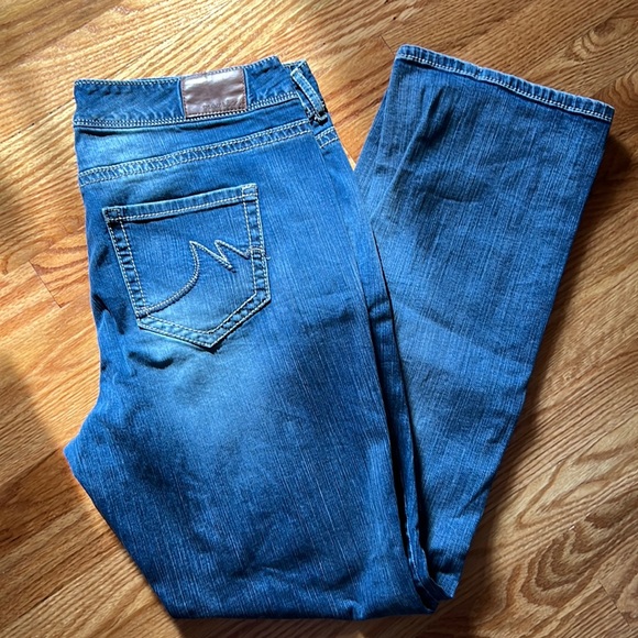 Maurices Denim - MAURICE’S 👖 BOOTCUT JEANS Size Women’s 16 L32.5”